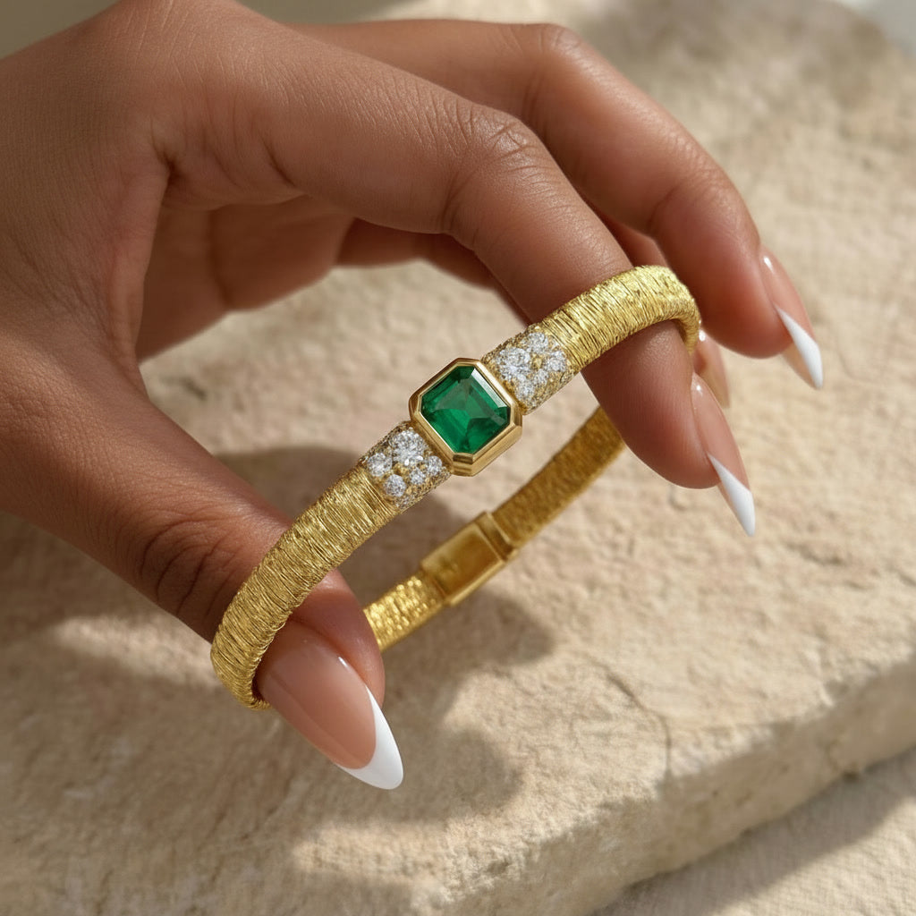 Linea Asscher-Cut Green Diamond Bracelet