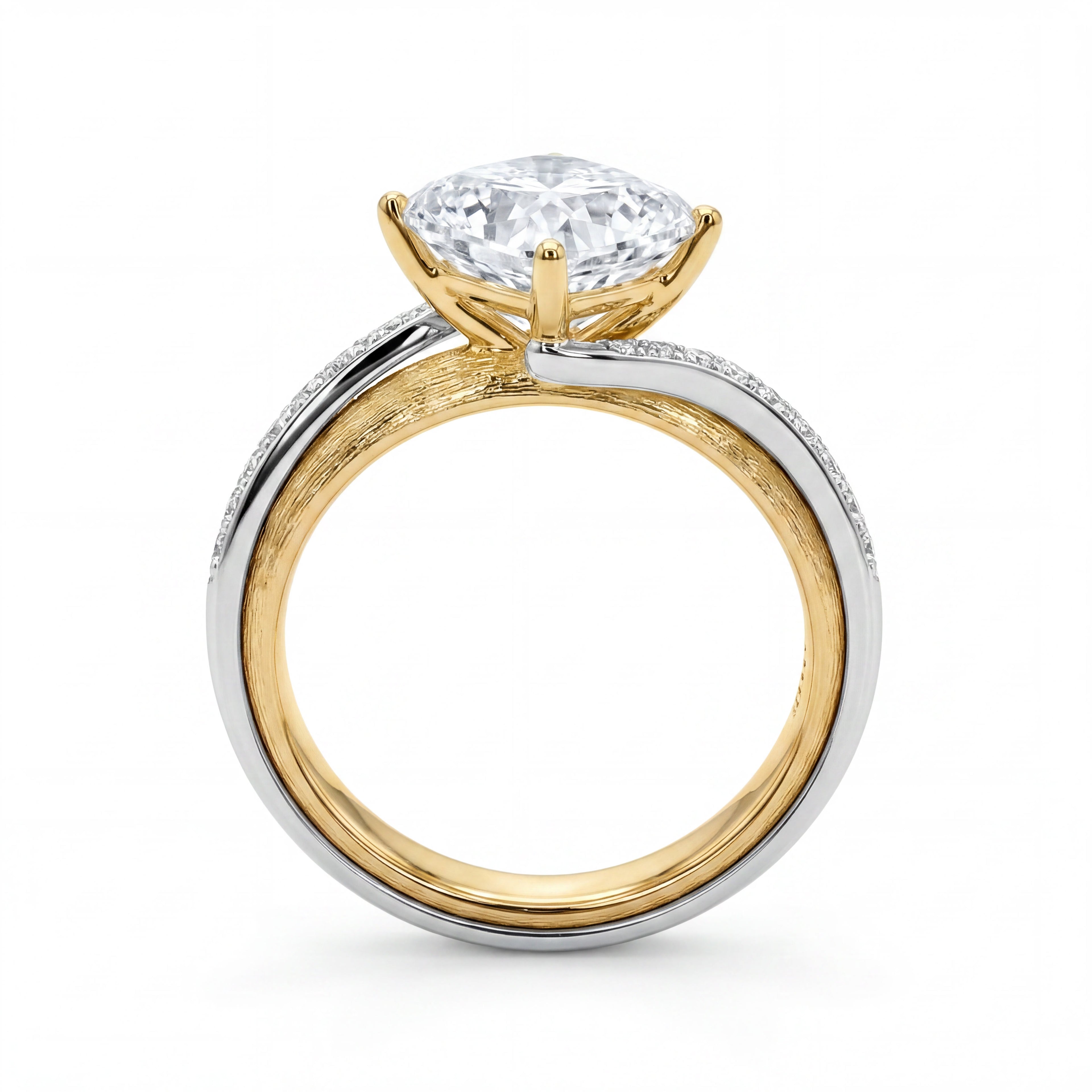The Vow｜ An engagement ring and wedding band built to find each other perfectly