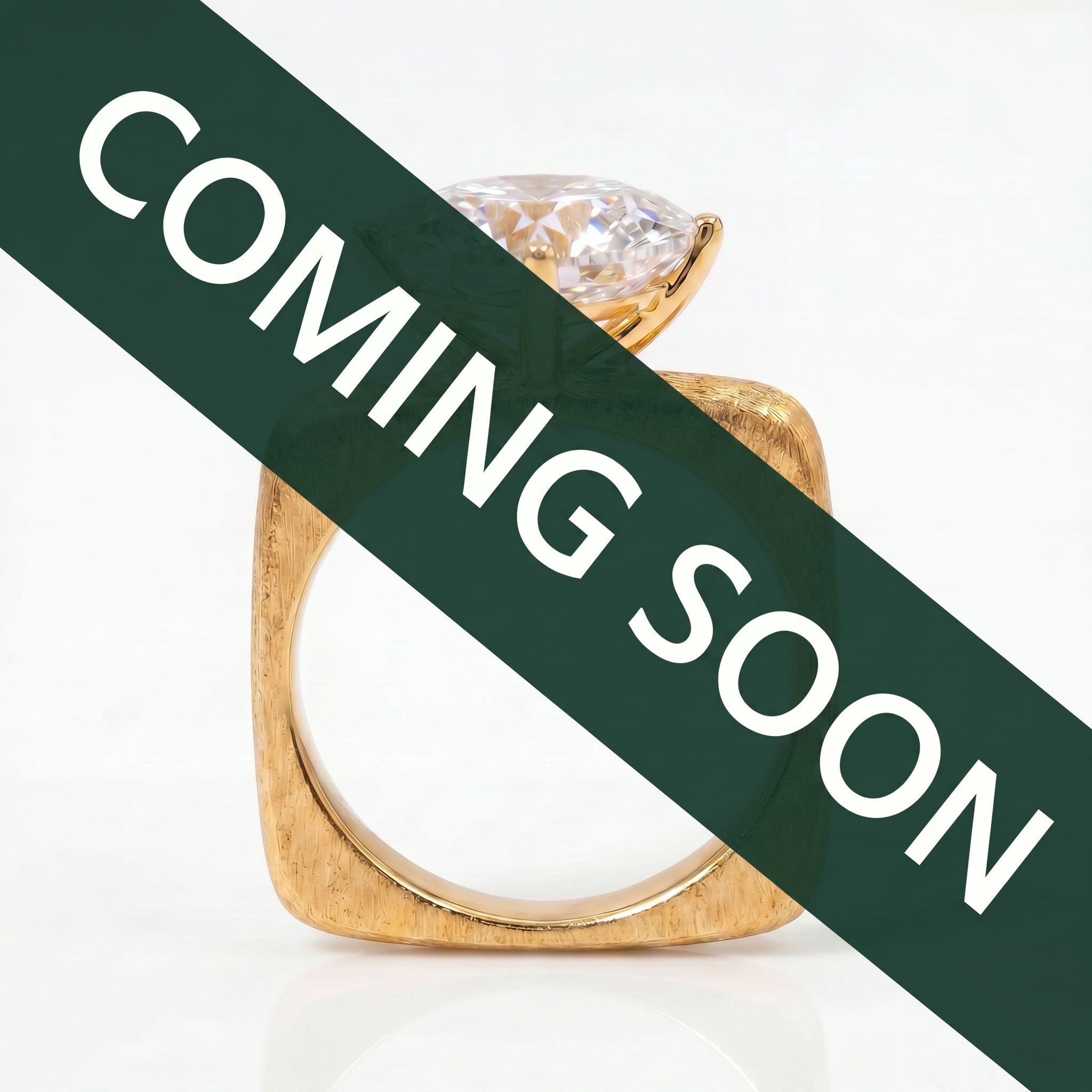 The Still｜ A square-band ring designed to solve the rotating on the finger throughout the day